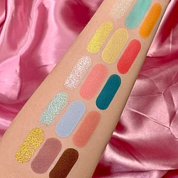 Paleta senki za oči Manga Collection Pressed Pigments & Shadows - Adventures of Rudeko 