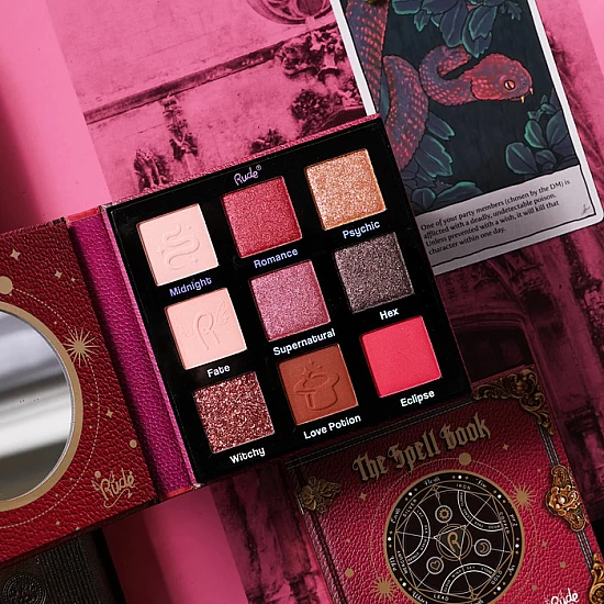 Paleta senki za oči The Spell Book - Love 850018210935 Ecobeauty Paleta senki za oči The Spell Book - Love 850018210935 Ecobeauty