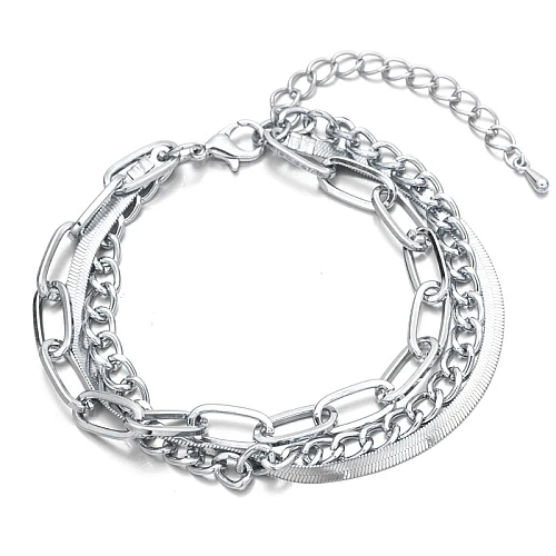 Troslojna narukvica u srebrnoj boji