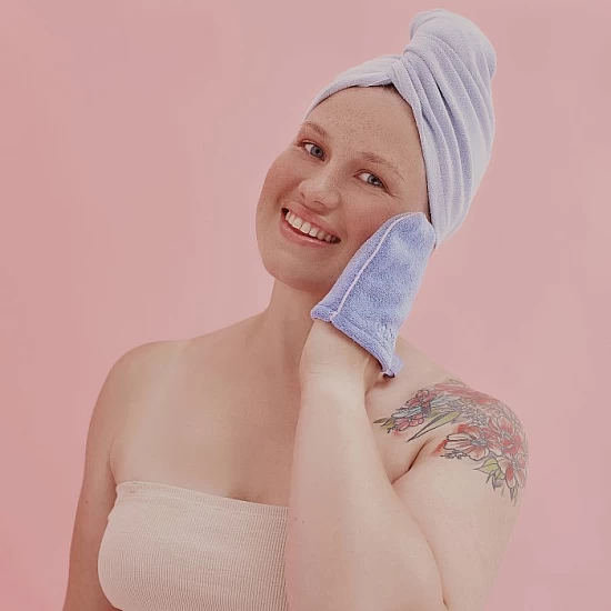 Rukavica za čišćenje lica i uklanjanje šminke za masnu kožu Glove Oily Skin 5902768711080 ⏐ GLOV ⏐ Ecobeauty