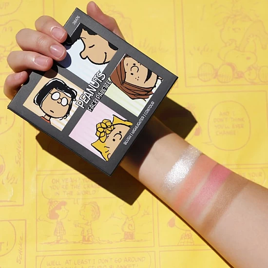 Paleta za konturisanje i hajlajt lica Peanuts 13.2 g 810079384761 ⏐ RUDE COSMETICS ⏐ Ecobeauty Paleta za konturisanje i hajlajt lica Peanuts 13.2 g 810079384761 ⏐ RUDE COSMETICS ⏐ Ecobeauty