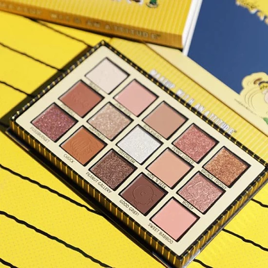 Paleta senki za oči Shades of Peanuts 18 g WARM TONED 810079384686 ⏐ RUDE COSMETICS ⏐ Ecobeauty Paleta senki za oči Shades of Peanuts 18 g WARM TONED 810079384686 ⏐ RUDE COSMETICS ⏐ Ecobeauty