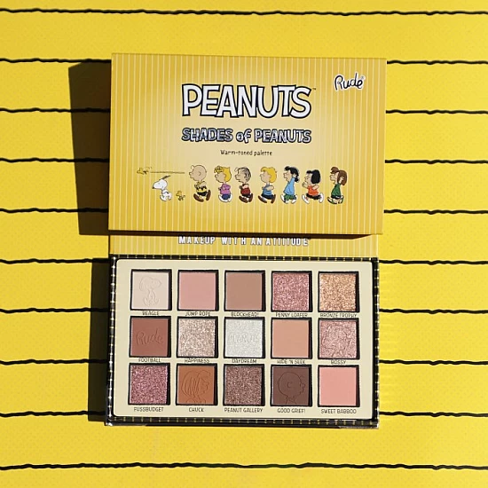 Paleta senki za oči Shades of Peanuts 18 g WARM TONED 810079384686 ⏐ RUDE COSMETICS ⏐ Ecobeauty Paleta senki za oči Shades of Peanuts 18 g WARM TONED 810079384686 ⏐ RUDE COSMETICS ⏐ Ecobeauty