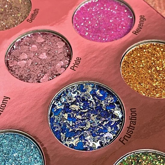 Paleta presovanih glitera za oči Sin of Glittony | RUDE COSMETICS | Ecobeauty Paleta presovanih glitera za oči Sin of Glittony | RUDE COSMETICS | Ecobeauty