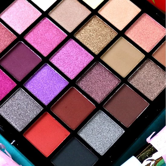 Paleta senki za oči BITE ME - Viper | RUDE COSMETICS | Ecobeauty Paleta senki za oči BITE ME - Viper | RUDE COSMETICS | Ecobeauty