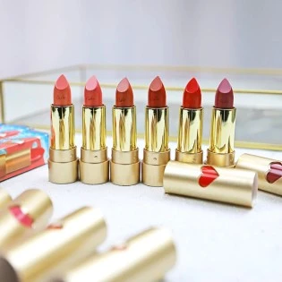 Ruž za usne Hydro Shine Moisturizing