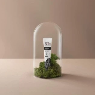 Crna pasta za zube sa ukusom voća džungle Ecodenta 75 ml