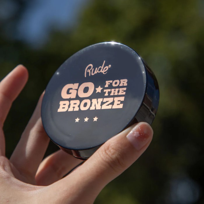 Bronzer za lice Go For The Bronze - 810079387434 - Ecobeauty