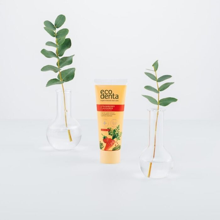 Dečija pasta za zube sa ukusom šumske jagode GREEN LINE STRAWBERRY FLAVOURED KIDS 75ml